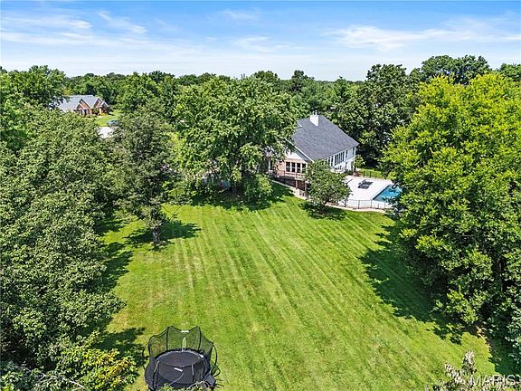 4th image of 620 Forest Meadow Ct