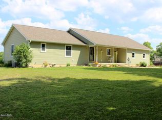 10379 Adams Rd, Litchfield, MI 49252