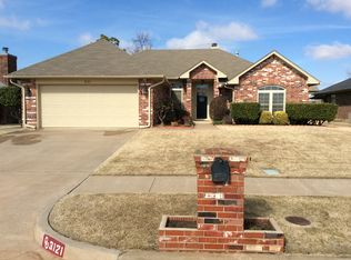 3121 Windward Ct, Norman, OK 73072