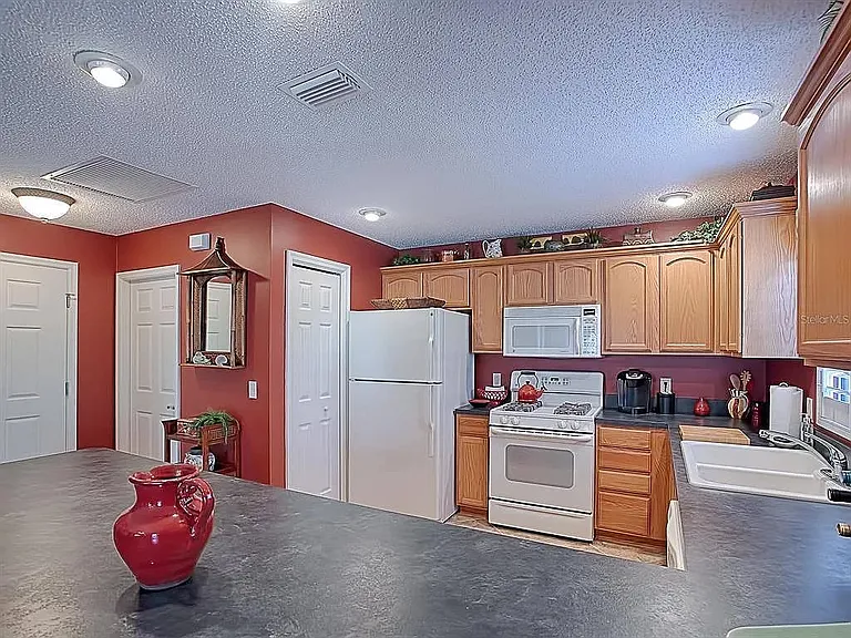 1083 Summerton St #1083 — Photo 16