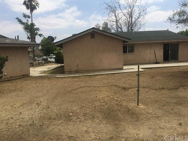 2nd image of 15400 Citron Ave