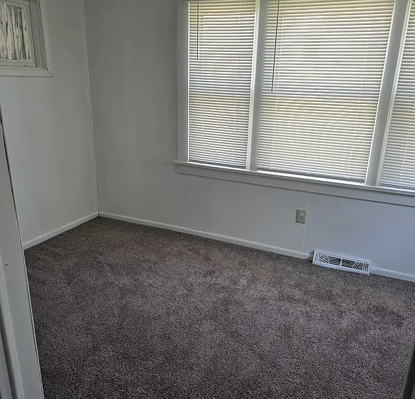 522 4th Ave N #1 — Photo 3