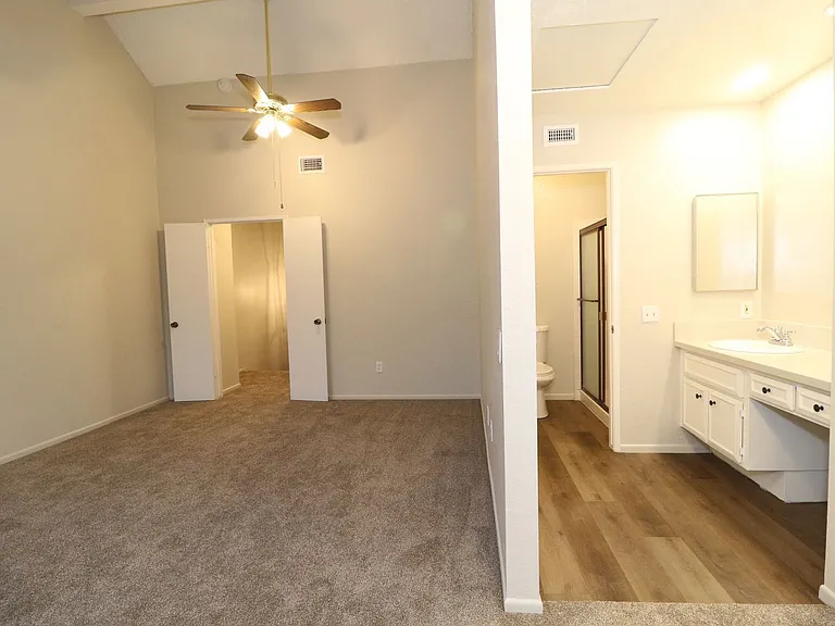 204 San Luis Rey Dr — Photo 16