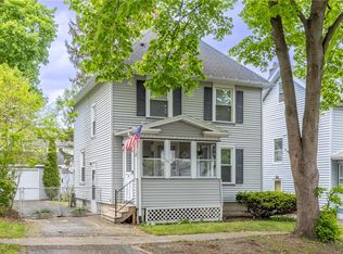 127 Middlesex Rd, Rochester, NY 14610