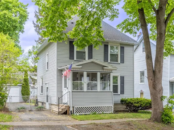 127 Middlesex Rd, Rochester, NY 14610