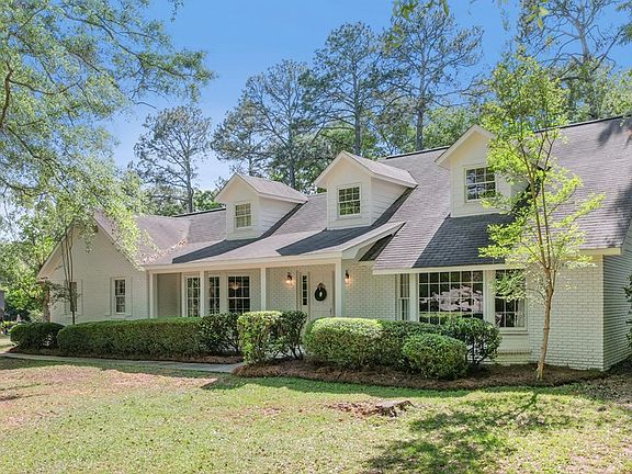 3rd image of 103 Spring Valley Ct