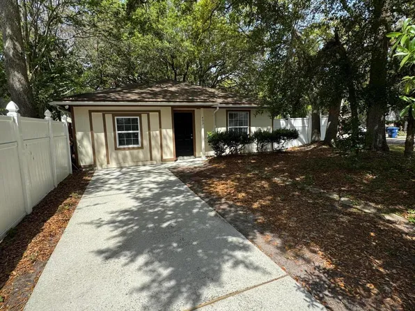 403 S 13TH Terrace, Fernandina Beach, FL 32034