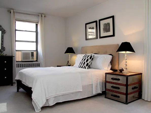 67-40 Yellowstone image 1 of 14