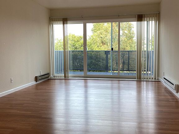 4th image of 2211 Hastings Dr #52