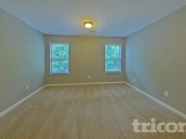 1562 Pressley Ln — Photo 7