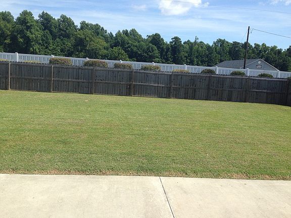 4th image of 2806 Weathersby Dr