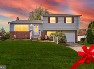 9 Sussex Rd, Mount Holly, NJ 08060