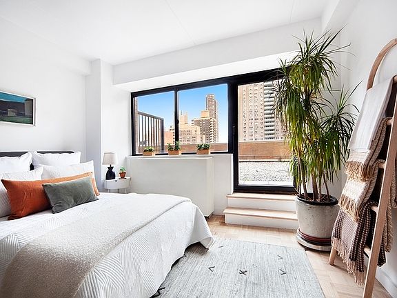 3rd image of 200 E 87th St APT 19C
