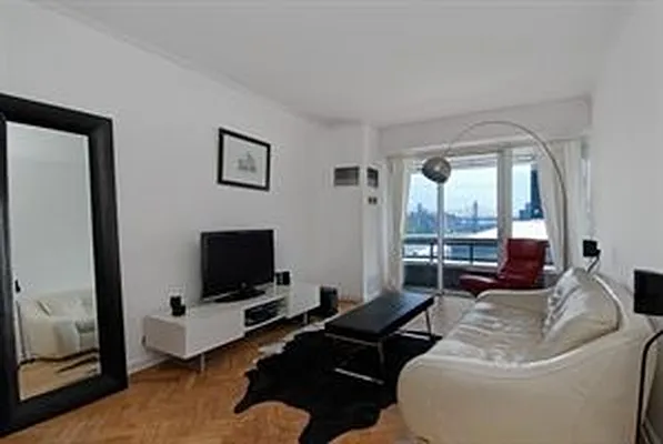 Sold by Douglas Elliman | media 24