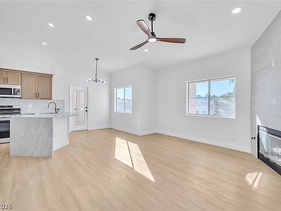 4th image of 5225 W Reno Ave Unit 210