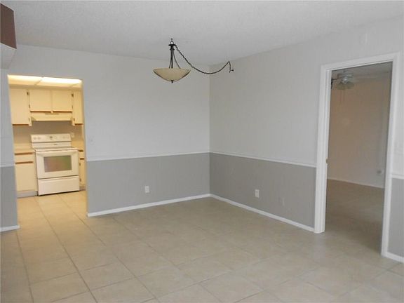 4th image of 1562 SE Royal Green Cir #201