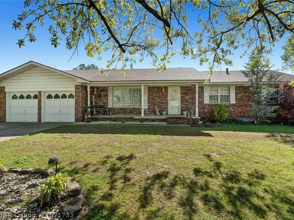 1709 Burnham Rd, Fort Smith, AR 72903