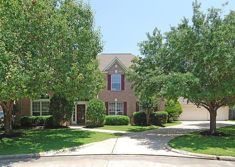 1st image of 19406 Cluster Oaks Dr