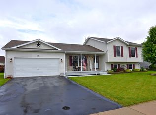 445 N Edward St, Cortland, IL 60112