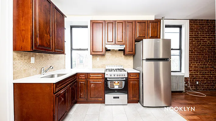 Rented by Nooklyn NYC LLC | media 16