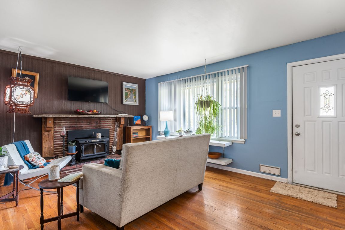 next background image