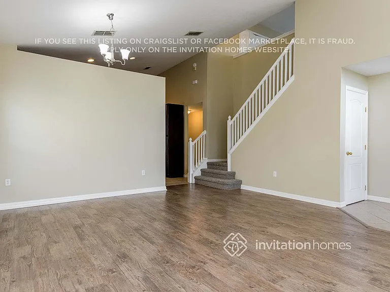 1129 Hacienda Cir — Photo 5