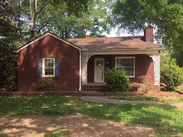 1st image of 220 Sloan Ave