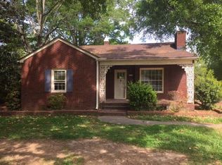 220 Sloan Ave, Greenwood, SC 29646