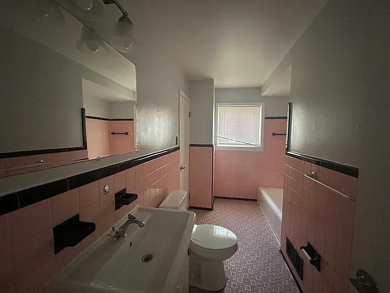 4987 Roosevelt Blvd — Photo 15