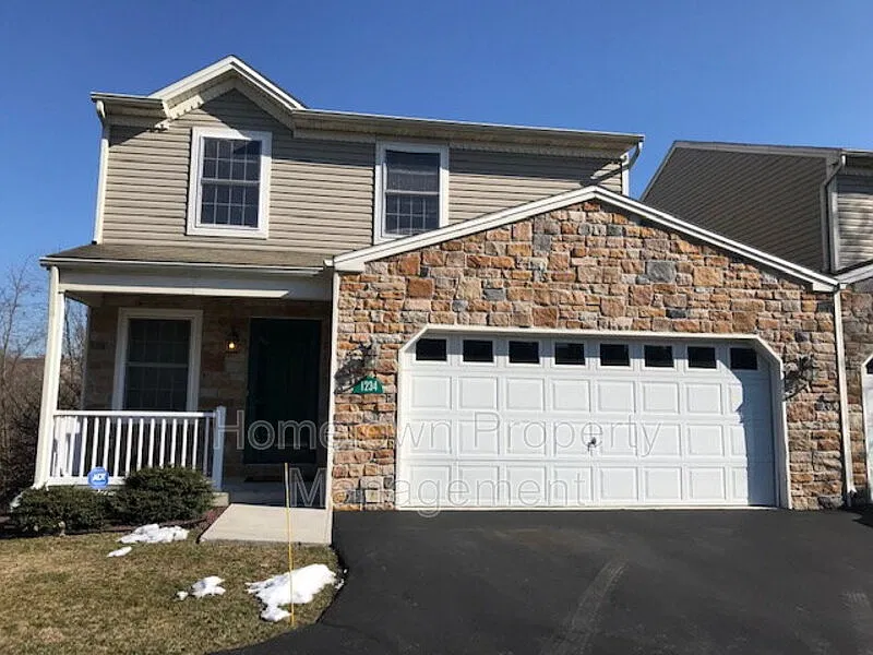 2 bed, 3.5 bath, 1859 sqft, $2,250 — Photo 1