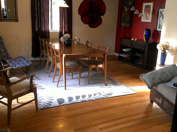 Spacious Dining room