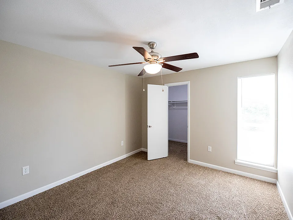 1834-FOX_RUN-1-bedroom1_05152024