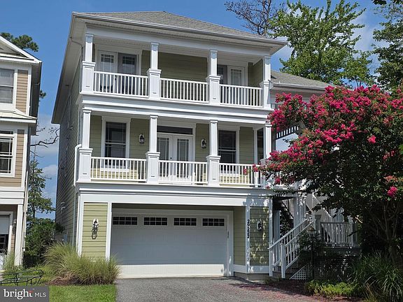 3rd image of 29222 Park View Dr