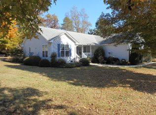 125 Spring Side Ln, Franklin, NC 28734