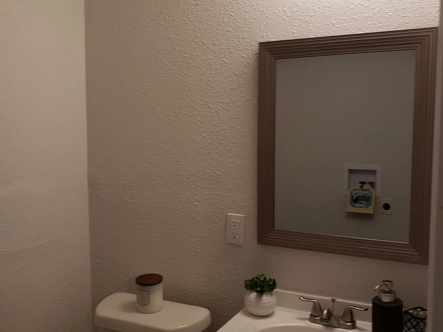 3 bed, 1.5 bath, 1200 sqft, $1,650 — Photo 4