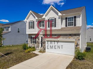 3306 Lauren Fields Dr S, Groveport, OH 43125