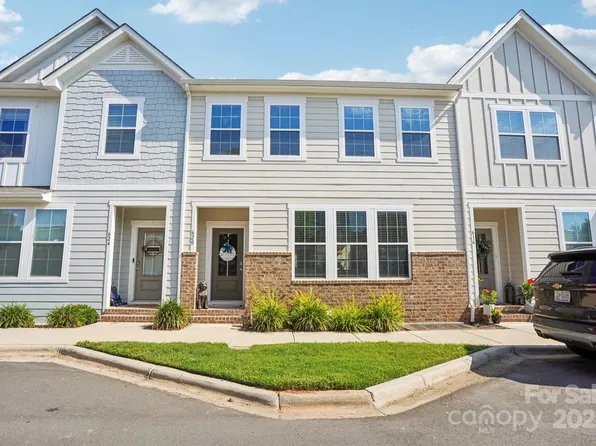 620 Amalfi Dr, Davidson, NC 28036