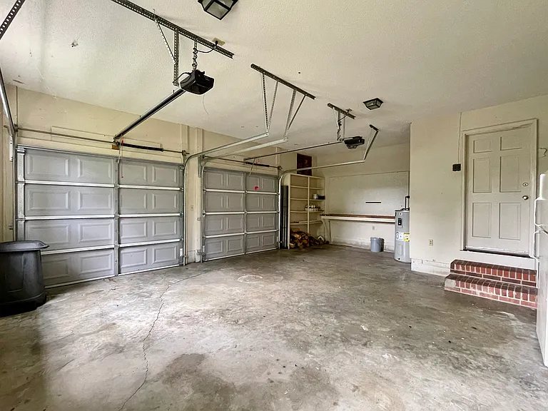 219 Green Lake Dr — Photo 38