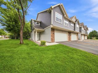12226 River Valley Dr, Burnsville, MN 55337