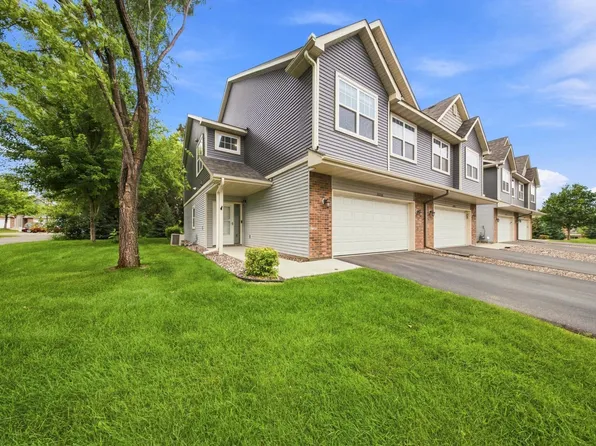 12226 River Valley Dr, Burnsville, MN 55337