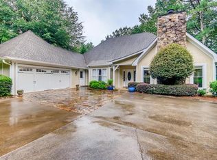 9085 Huntcliff Trce, Sandy Springs, GA 30350