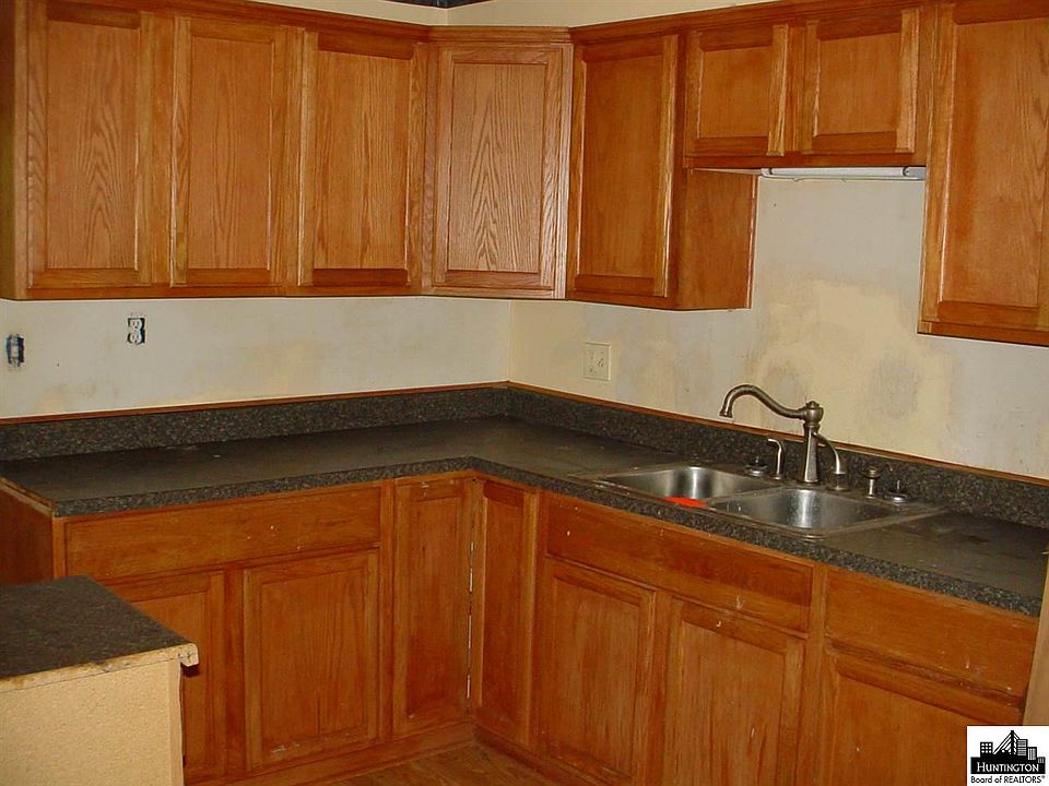 2nd image of 4420 W River Rd