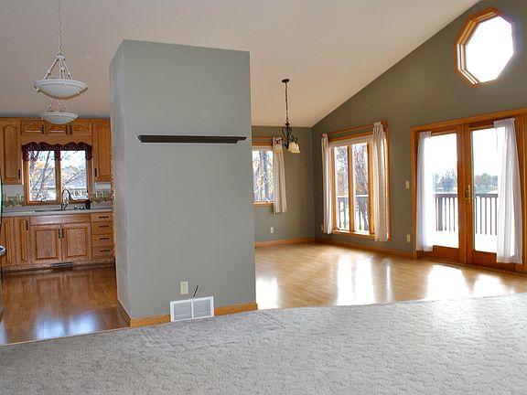 3rd image of 55 Northwood Dr