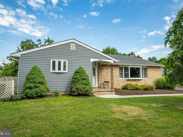 1104 Gloria Ln, Yardley, PA 19067