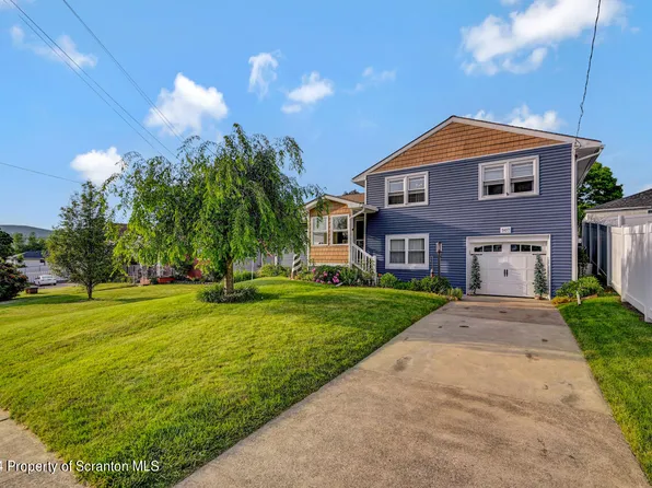 507 Short St, Throop, PA 18512