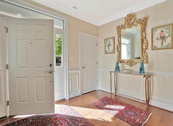 3rd image of 5234 Wythe Ave