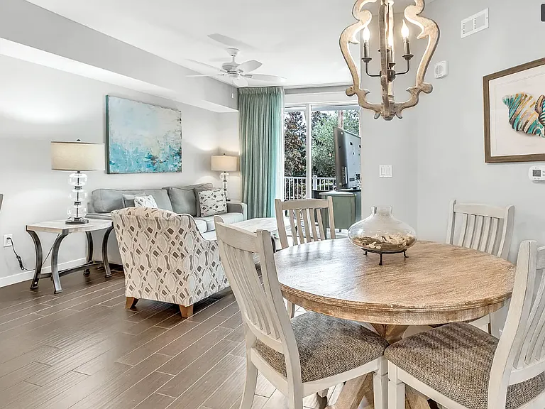 Nice Dining Area!