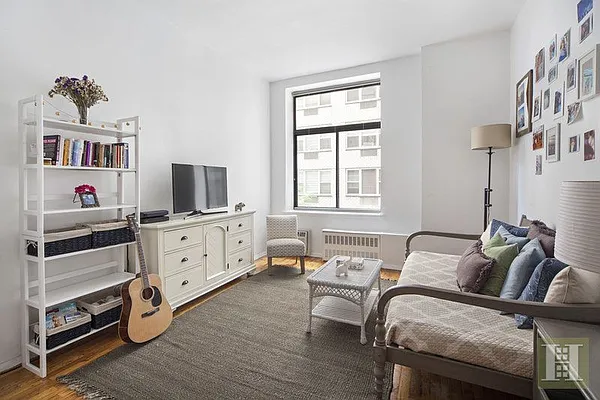 Rented by Halstead Real Estate | media 6