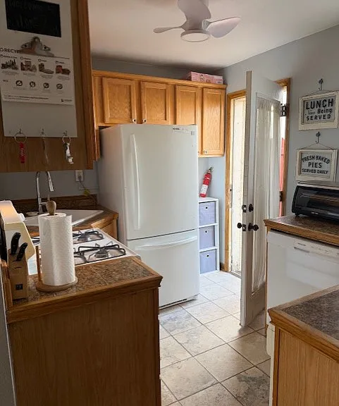 1808 Grove St — Photo 11