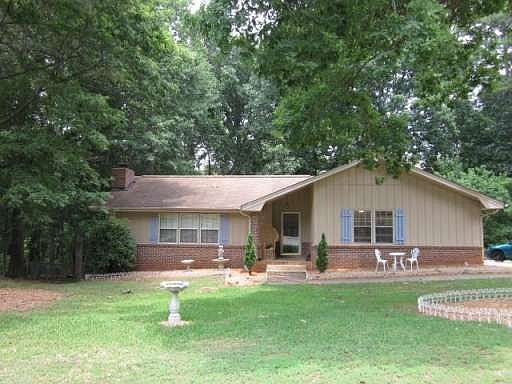 1st image of 514 Valley Woods Cir SE